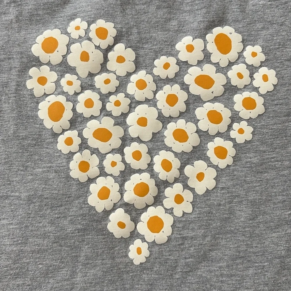 Cat & Jack | Girls Heart Shirt Bundle - Picture 4 of 11